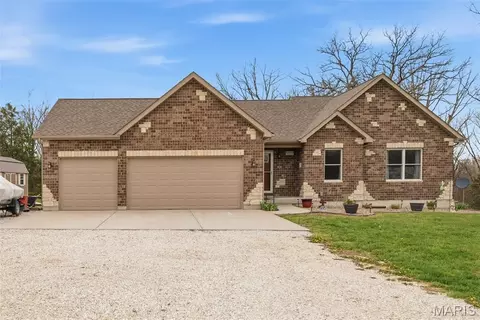 29 Fox Run Dr, Wright City, MO 63390