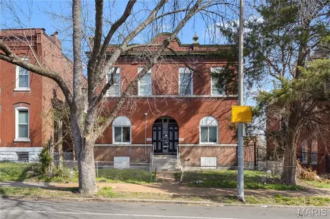 3135-3137 Chippewa St, Saint Louis, MO 63118