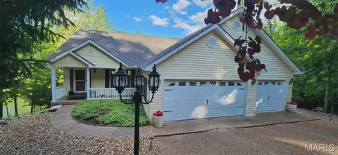 1497 S Lake Sherwood Dr, Marthasville, MO 63357