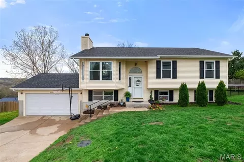 3546 Stone Mill Dr, Arnold, MO 63010