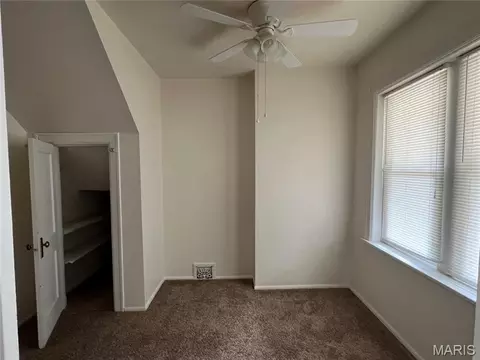 Bedroom - 213 Macarthur St, Washington, MO 63090 photo 4 of 5