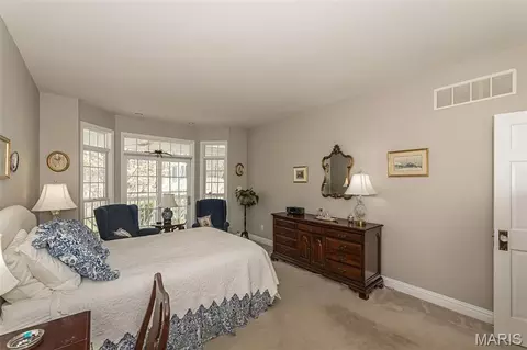 Bedroom - 136 Crescent Bluff Dr, Eureka, MO 63025 photo 2 of 7
