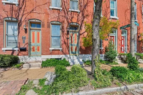 1911 Lynch St, Saint Louis, MO 63118