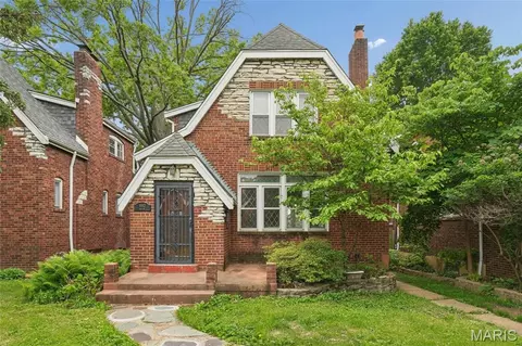 5532 Rosa Ave, Saint Louis, MO 63109