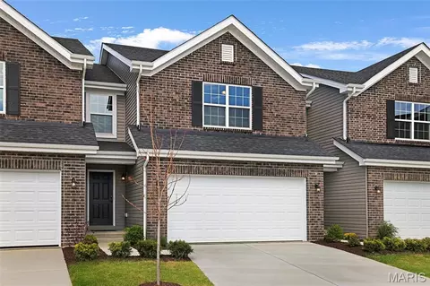 43 Fairmount Grove Dr, Saint Peters, MO 63376