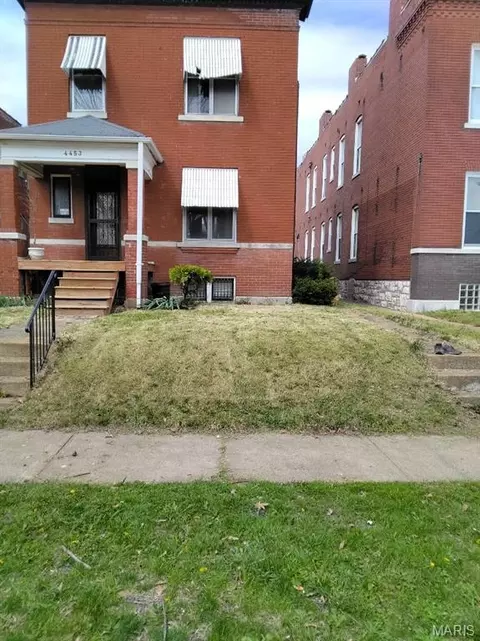 4453 Athlone Ave, Saint Louis, MO 63115