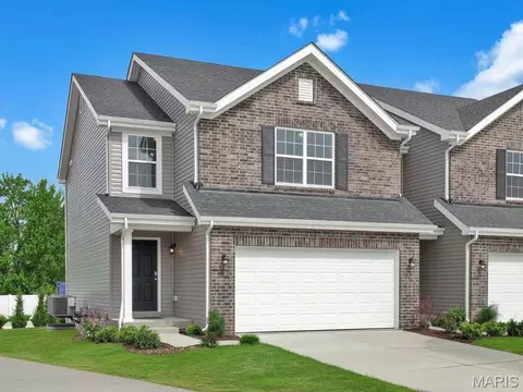 41 Fairmount Grove Dr, Saint Peters, MO 63376