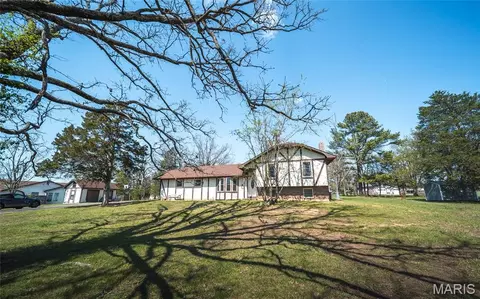 58 Brownstone Ln, Cuba, MO 65453