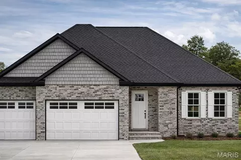 1223 Ole Town Bridge Dr, O'fallon, IL 62269