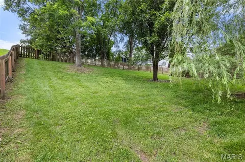 Exterior - 16118 Castlerea Blvd, Ellisville, MO 63021 photo 5 of 6