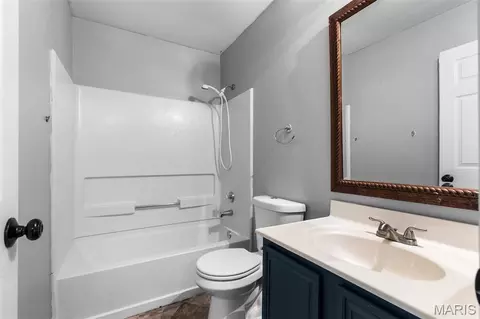Bath - 16118 Castlerea Blvd, Ellisville, MO 63021 photo 2 of 2