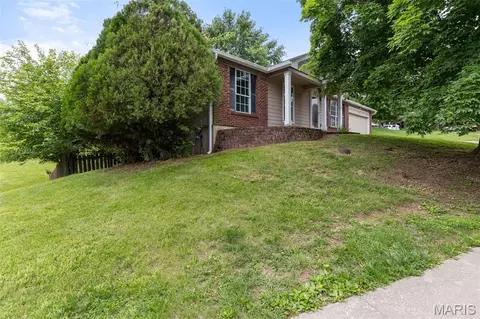Exterior - 16118 Castlerea Blvd, Ellisville, MO 63021 photo 6 of 6