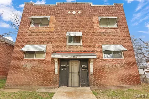 2739 Semple Ave, Saint Louis, MO 63112