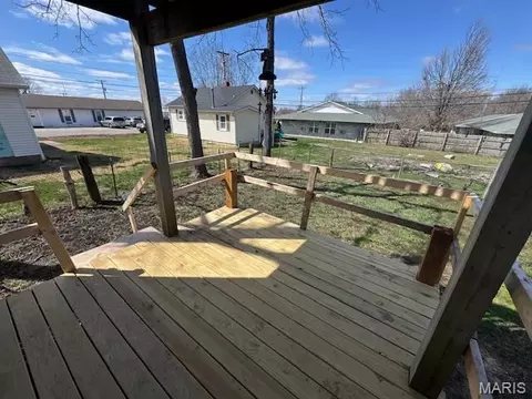 Exterior - 111 E Vine St, Sullivan, MO 63080 photo 3 of 4
