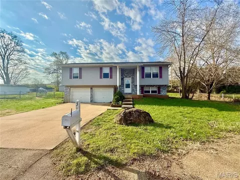 3 Bradley Ct, Desloge, MO 63601