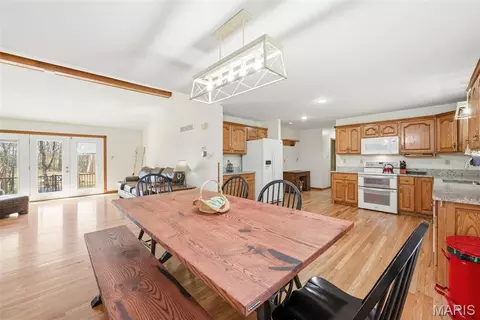 Dining - 724 River Trails Rd, Union, MO 63084 photo 4 of 5