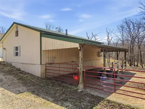 Exterior - 724 River Trails Rd, Union, MO 63084 photo 4 of 18