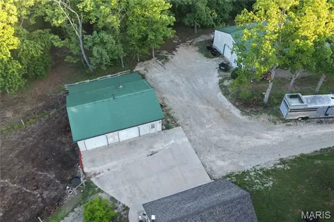 Exterior - 724 River Trails Rd, Union, MO 63084 photo 3 of 18