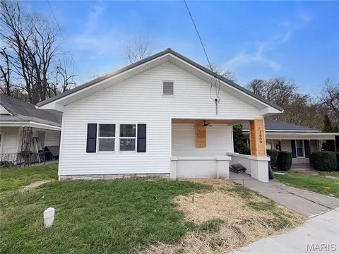 1509 Fulton Ave, Hannibal, MO 63401