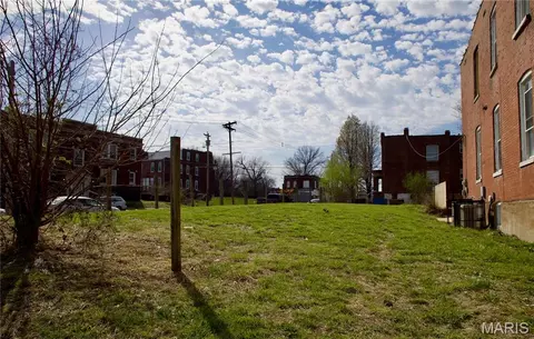 2847 Nebraska Ave, Saint Louis, MO 63118