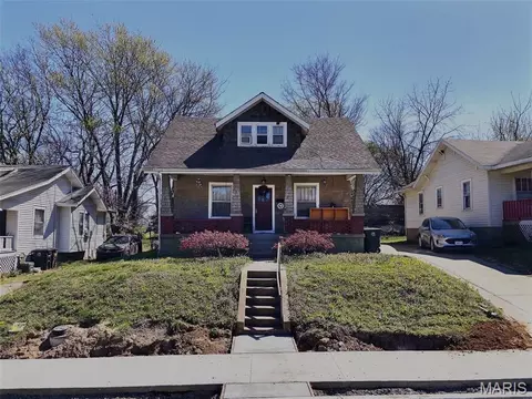 912 S Sprigg St, Cape Girardeau, MO 63703
