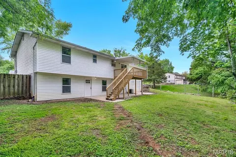 Exterior - 1678 Elizabeth Dr, Arnold, MO 63010 photo 9 of 9