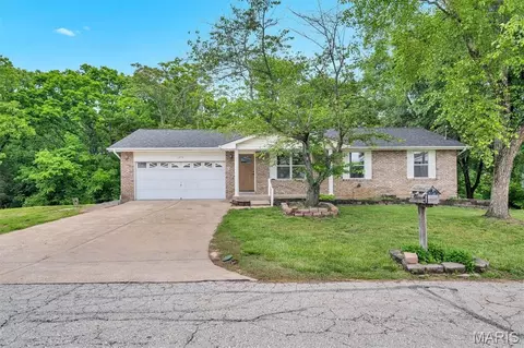 1678 Elizabeth Dr, Arnold, MO 63010
