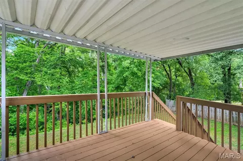 Exterior - 1678 Elizabeth Dr, Arnold, MO 63010 photo 3 of 9