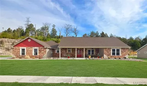 3275 Echo Lake Dr, Byrnes Mill, MO 63025