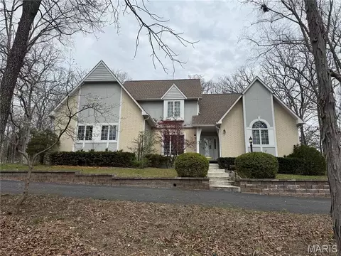 900 Country Ln, Rolla, MO 65401