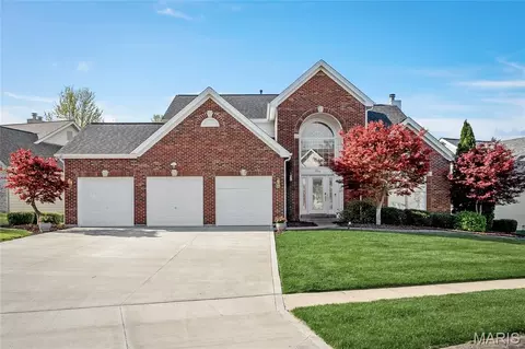 1 Royal Birkdale Ct, O'fallon, MO 63366