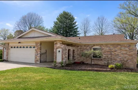 10 El Jer Dr, Cedar Hill, MO 63016