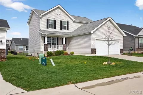 317 Freedom Dr, Foristell, MO 63348