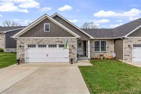 1592 Hickory Lndg, De Soto, MO 63020