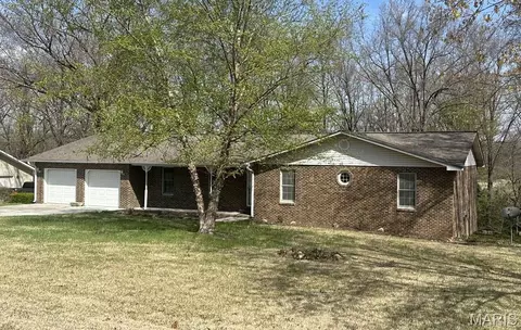 17173 E Cedar Hills Dr, Dexter, MO 63841
