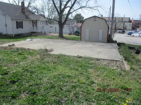 Exterior - 514 E State St, Union, MO 63084 photo 4 of 4