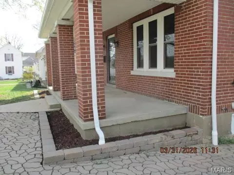 Exterior - 514 E State St, Union, MO 63084 photo 1 of 4