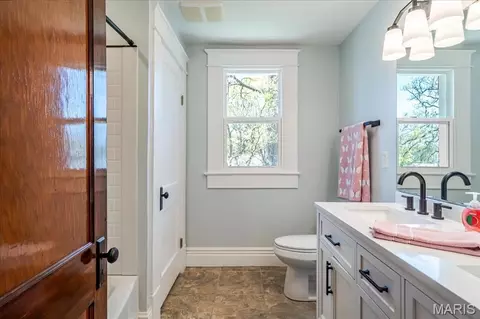 Bath - 514 E State St, Union, MO 63084 photo 3 of 3