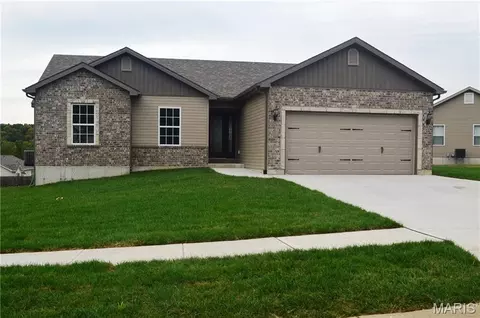 745 Blake Dr, Hillsboro, MO 63050