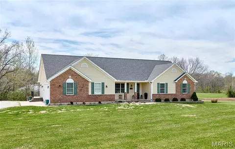 Exterior - 110 Bruning Ln, Troy, MO 63379 photo 10 of 11