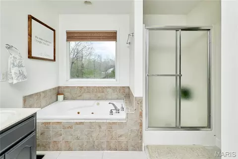 Bath - 110 Bruning Ln, Troy, MO 63379 photo 1 of 5