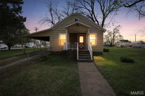 710 N Lincoln St, Desloge, MO 63601