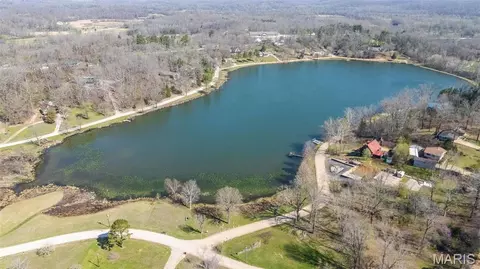 685 Radcliff Ln, Poplar Bluff, MO 63901