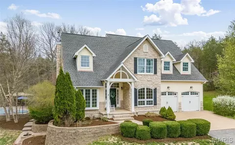 401 Jasper Rd, Festus, MO 63028