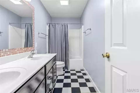 Bath - 401 Jasper Rd, Festus, MO 63028 photo 8 of 10