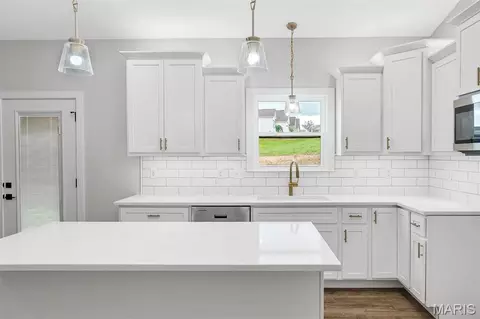 Kitchen - 111 Ventnor Ave, Union, MO 63084 photo 4 of 4