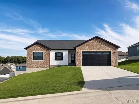111 Ventnor Dr, Union, MO 63084
