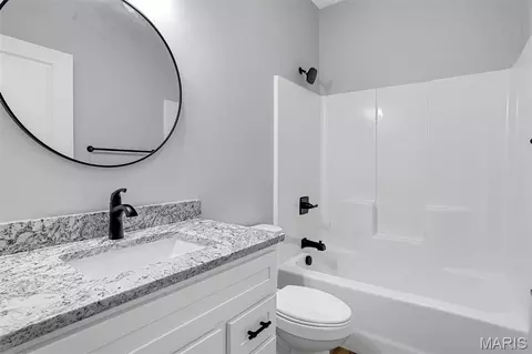 Bath - 111 Ventnor Ave, Union, MO 63084 photo 3 of 3