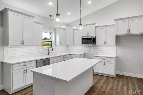 Kitchen - 111 Ventnor Ave, Union, MO 63084 photo 2 of 4
