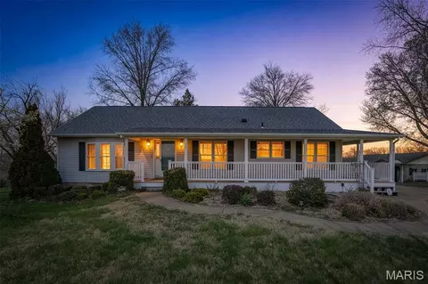 1045 Airport Rd, Festus, MO 63028